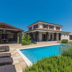 Holiday Home Villa Leonardo by Interhome