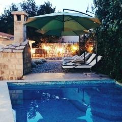 Klarisa Urban Oasis Apartments