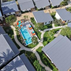 Rock & Lune Boutique Villas