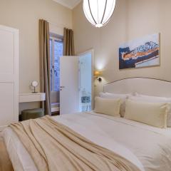 Traditional chic 2 bedroom apartment with Seaview LDEM1-5