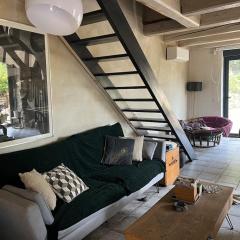 Maison de charme avec jardin et piscine