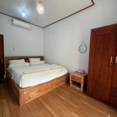 Private Room Near Ubud Monkey Forest and Tegenungan Waterfall Bali