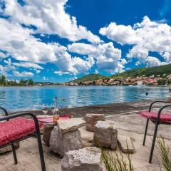 Holiday Home Steinhaus in Strandnähe mit Whirlpool by Interhome