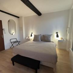 La chambre d'Hotel de l'Equerre