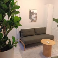 Comfortable 2BR for 6 near Tivoli & City Center