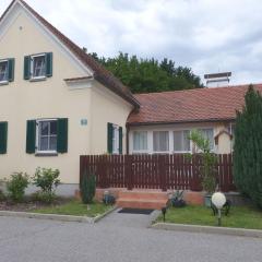 Holiday Home Sonniges Ferienhaus in Wagerberg by Interhome