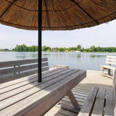 Willa nad Jeziorem Mikorzyńskim z Mariną