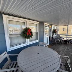 Welcome To The Sea Hunt An Updated, New-To-Market Coastal Gem