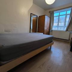 Double bedroom in a quiet neighbourhood