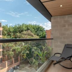 NOK Spectacular 3 BR w Balcony in Laureles Medellin
