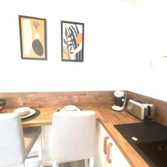 Studio cosy refait à neuf - Parking privé