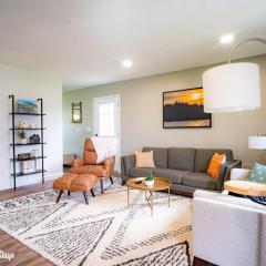 Lake Erie BreezeYour Restful Vermilion 3BR Vacation Home close to Cedar Point