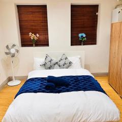 Studio Flat Near Westfield London