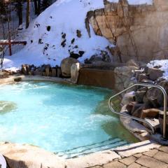 Tremblant Prestige - Les Eaux 221-3