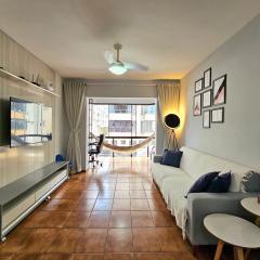 Apto no centro com 02 dormitórios