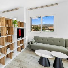 Stylish Sunny Sea-View Apartment in Central Peyia