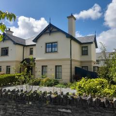Beautiful home within walking distance to Kenmare