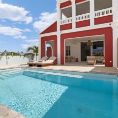 Laguna Serena Villa with a private pool on the Laguna Marina and an extra large outdoor area