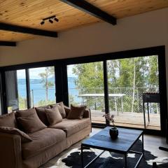 Amazing house with a lake view