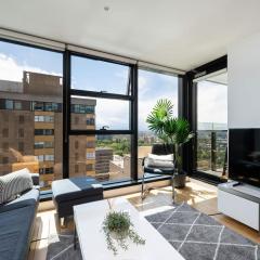 Stylish CBD Apartment Near Theatres & MCG