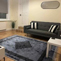 Modern Apartment Near London City Airport