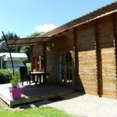 Chalet avec Terrasse pour 6 personnes à Bieuzy - API-1-52-1303