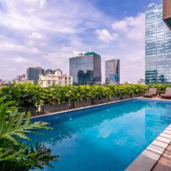 Adora Mira Riverside