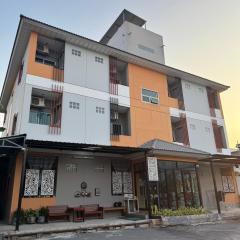 Firstbuild Apartment (เฟิร์สบิวท์อพาร์ทเม้น)