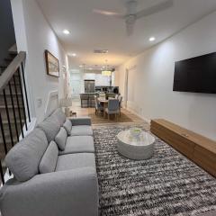 Fire Pit - 6 Min to Duke and Downtown - Private Balcony