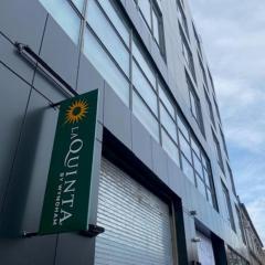 La Quinta Inn & Suites by Wyndham Jamaica NYC/JFK AirTrain