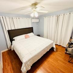 The Charming Cozy 4-Bedroom Getaway in Glen Burnie