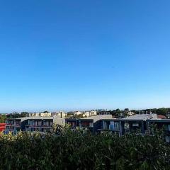 Spacious 3BR Retreat near CBD Parking & Balcony