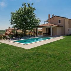 Beautiful villa Stefany with pool in Porec