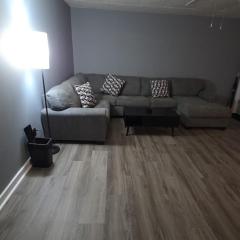 Private Jacuzzi & Fire Pit Urban Retreat