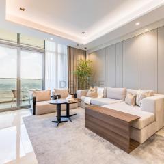 High-Floor 2BR with Vibrant Street Views and Effortless Drive Access to Downtown Hotspots, Nobles Tower, Business Bay by Deluxe Holiday Homes