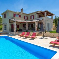 Beautiful villa Stupenda with whirlpool in Porec