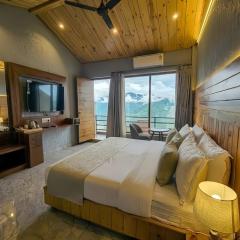 Queen Hills Resort and Hotel By Edge Group - Rooftop Restro, Balcony View