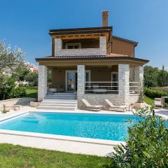 Beautiful villa Keli with pool in Vizinada