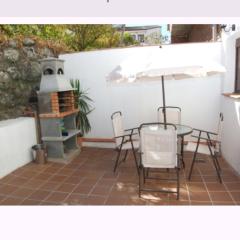 Refugio tranquilo cerca de las piscinas