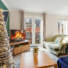 4-Bed Team House - City Access - 2x Parking - Wifi