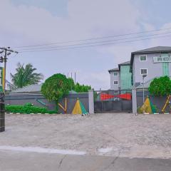 Apex Hilton Elevated