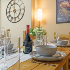 Open Mind Property- Hot Tub, Sleeps 10 & Free Parking