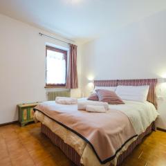 Sasso Bianco Home - Mountain View & Private Parking