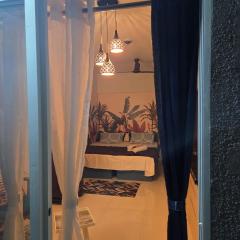 Studio Aprt With Cozy Corner