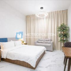 Cozy full Studio with Balcony in Maryah Island