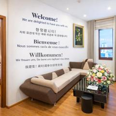 MOONLIGHT Hotel & Suites - The Best City View, Dragon Bridge view