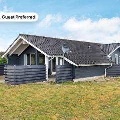 6 person holiday home in Brovst-By Traum