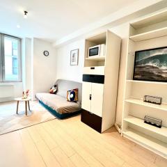 Bright 1 Bedroom near République Paris 10th