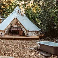 Creek-side Retreat - Glamping