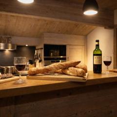 Chalet moderne 5* à Courchevel La Tania - 12 pers, jacuzzi, sauna, skis aux pieds, cheminée, cinéma - FR-1-575-154